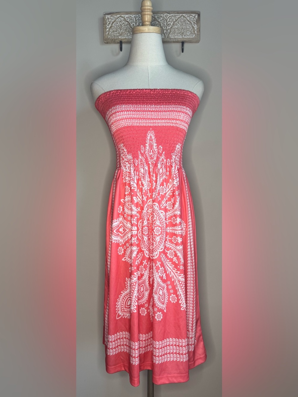 Venus Medallion Print Strapless Smocked Bandeau Dress sz L